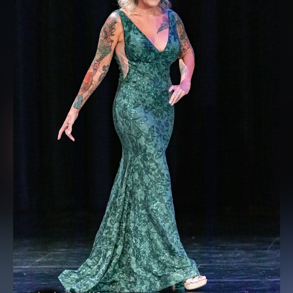 Elegant Green Sequin Lace Gown